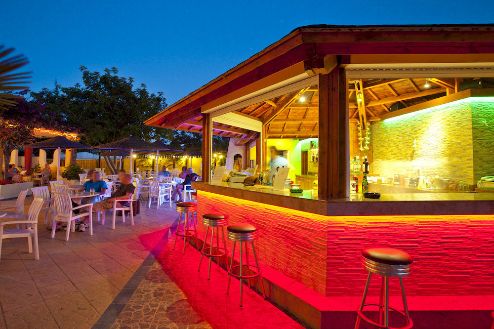 Apollon Hotel คอสทาวน์ ภายนอก รูปภาพ